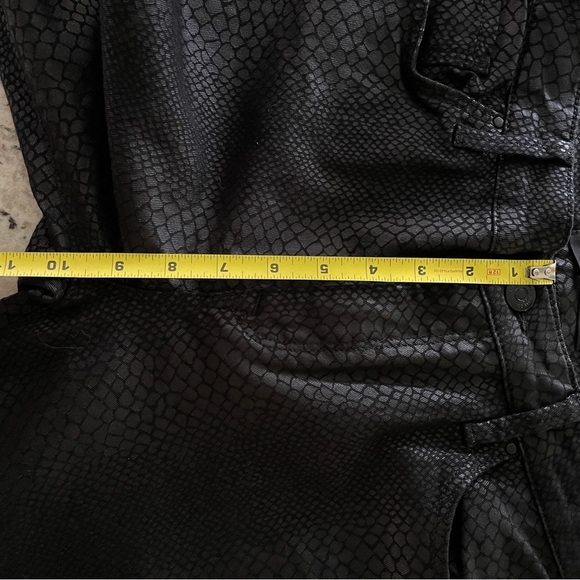 Mavi Jeans Size 30 High Waist Super Skinny Black Snake Print Tess Coated EUC - Picture 10 of 11